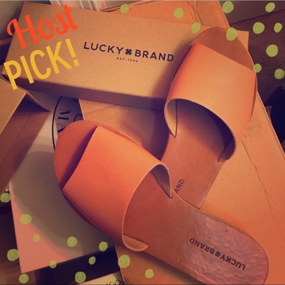 Lucky Brand Shoes - 🎄HOST PICK🎄BRAND NEW Lucky Salmon Colored Slides